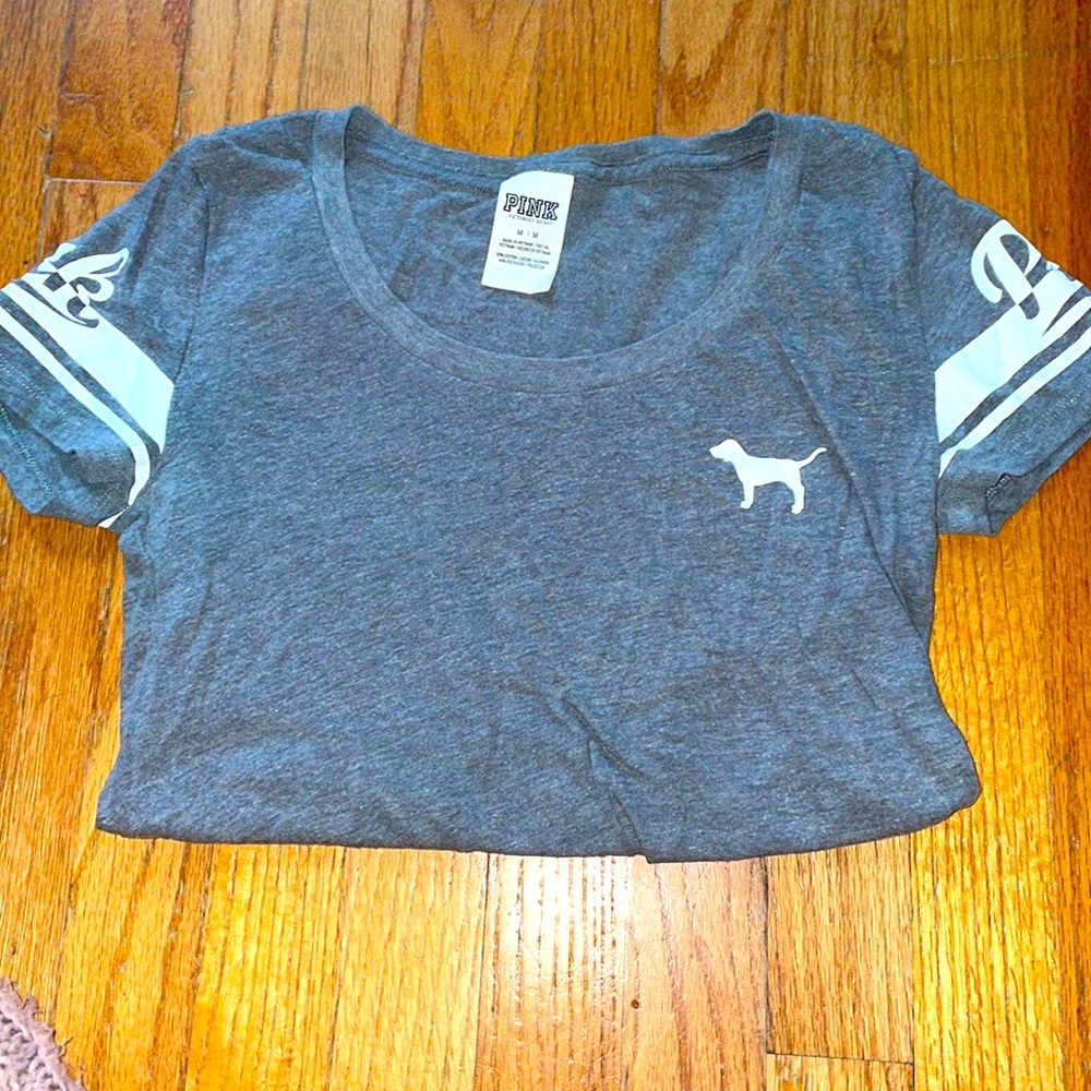 Victoria Secrets Pink t-shirt